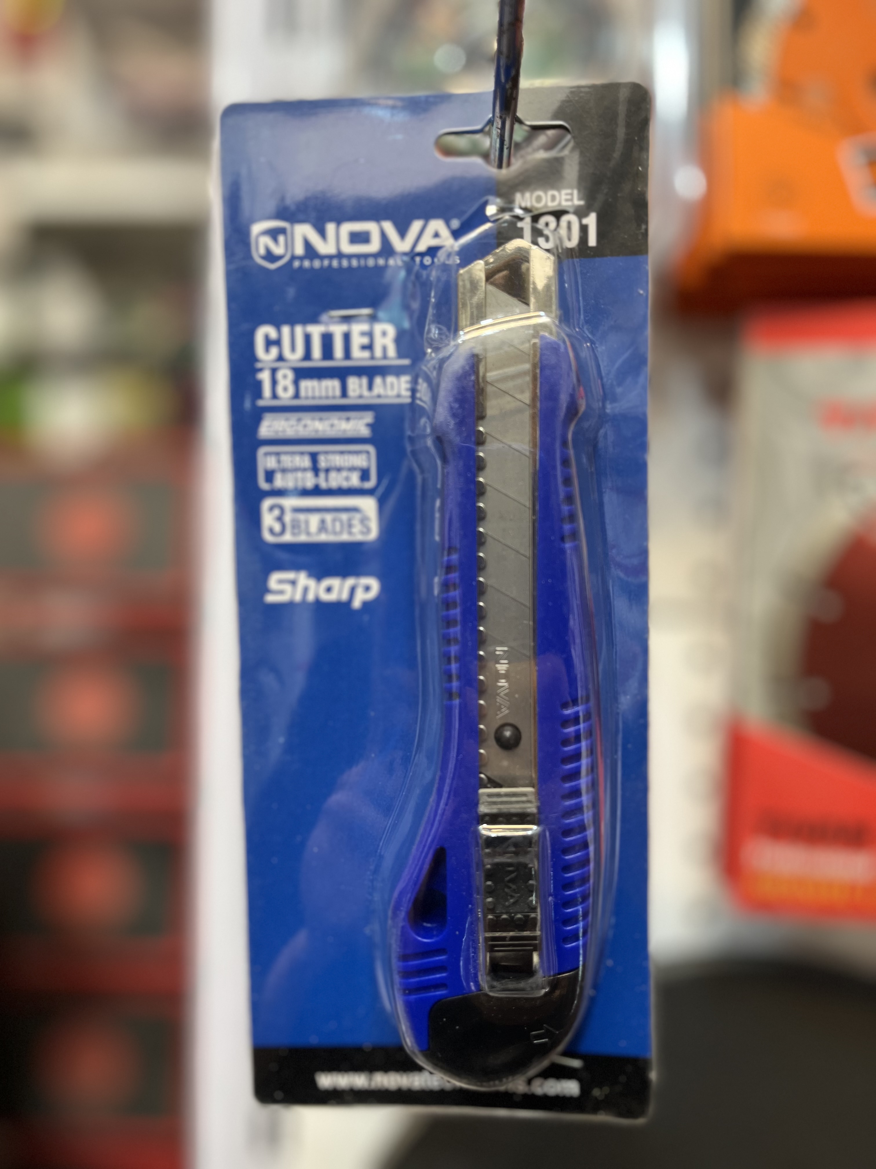 کاتر شارپ دسته پلاستیک nova-18mm